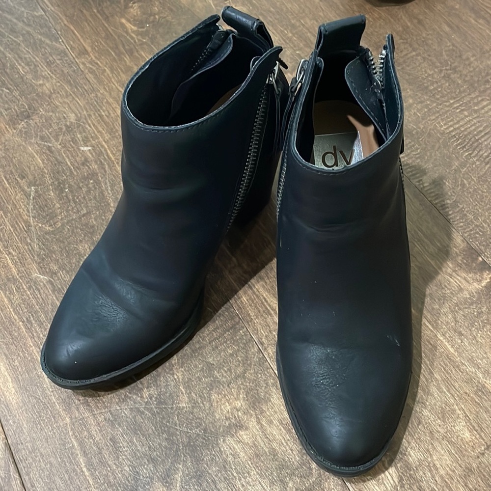 DV booties